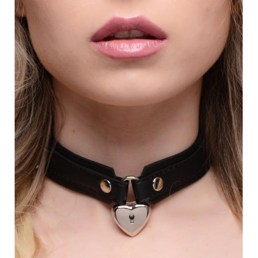 Locking Heart Collar